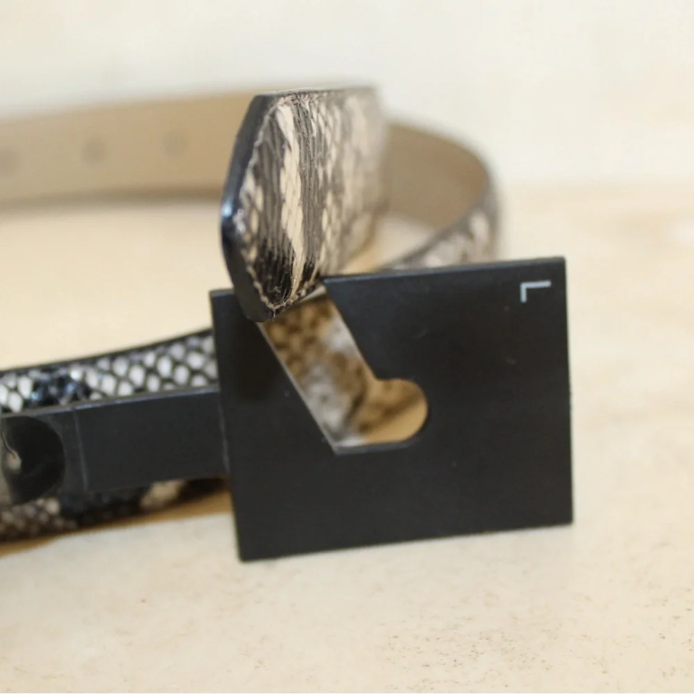 Express snake print belt (women’s L) (NWT) - Picture 4 of 7
